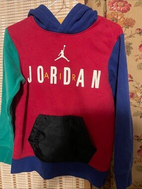Jordan boys hoodie Colorblock